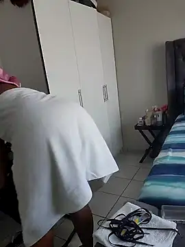 Snapshot of Drippincaty chatting on January 22, 10:07 am Drippincaty online show from January 22, 10:07 am