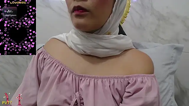 Snapshot of shantala_krisha chatting on March 14, 11:56 am shantala krisha online show from March 14, 11:56 am