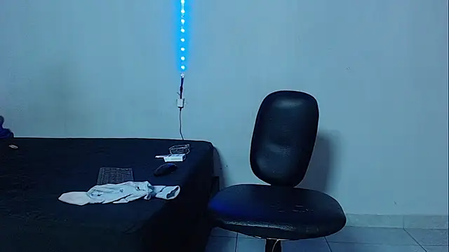 mikecoper 23 online show from December 5, 1:31 pm