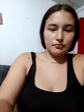 Celeste camila18 online show from November 25, 3:28 am