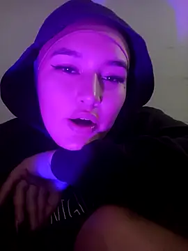 Celeste camila18 online show from April 4, 6:55 am