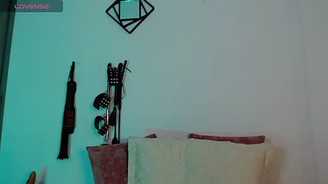 Snapshot of Alisson_Beckett chatting on March 12, 5:17 pm Alisson Beckett online show from March 12, 5:17 pm