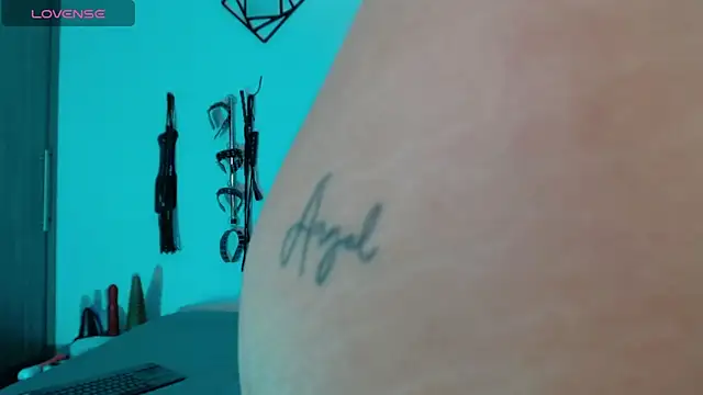 Snapshot of Alisson_Beckett chatting on March 20, 2:21 pm Alisson Beckett online show from March 20, 2:21 pm