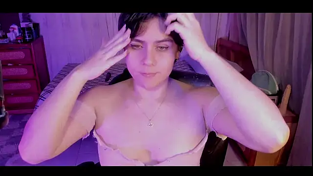 isabelacooperr online show from May 8, 4:51 am