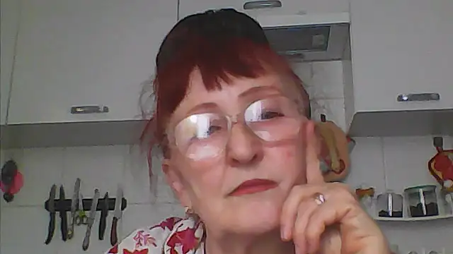 Snapshot of TanyaSweet634 chatting on May 13, 4:21 am TanyaSweet634 online show from May 13, 4:21 am