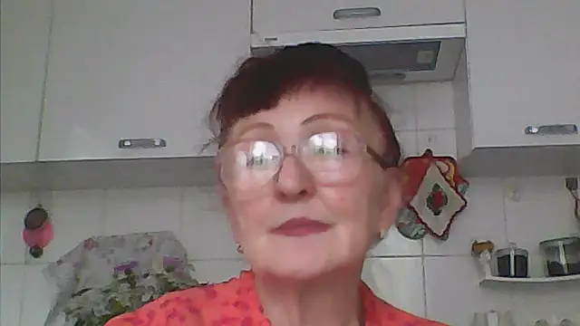 Snapshot of TanyaSweet634 chatting on May 27, 5:15 am TanyaSweet634 online show from May 27, 5:15 am
