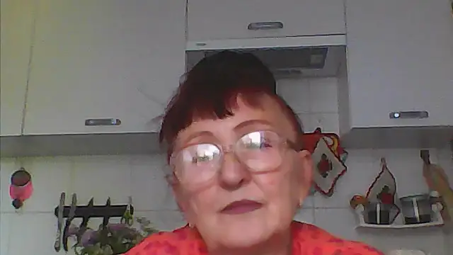 Snapshot of TanyaSweet634 chatting on May 28, 5:38 am TanyaSweet634 online show from May 28, 5:38 am