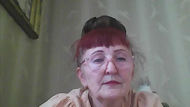 Snapshot of TanyaSweet634 chatting on June 10, 5:28 am TanyaSweet634 online show from June 10, 5:28 am