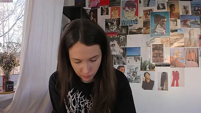 MonicaRocket online show from December 20, 11:10 am