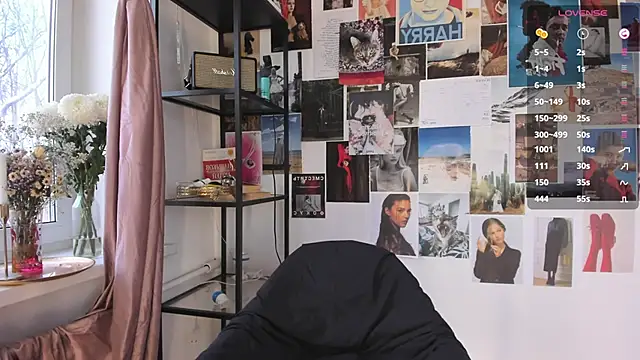 MonicaRocket online show from January 6, 10:02 am