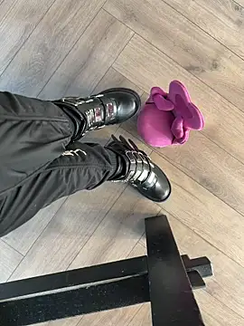 FeetVibe online show from February 12, 7:36 am