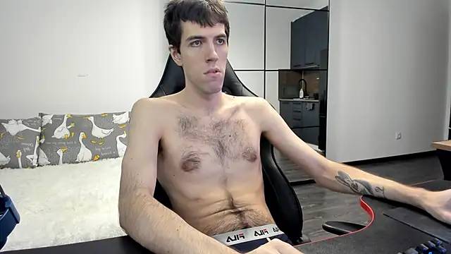 Snapshot of White_Dylan chatting on November 19, 6:24 am White Dylan online show from November 19, 6:24 am