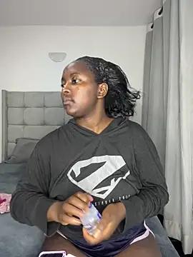 prettiepearl online show from September 8, 7:57 pm