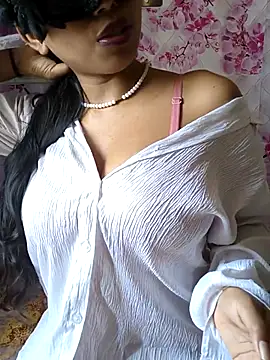 sandy naughty online show from April 10, 8:41 am