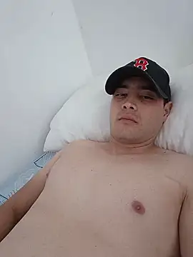 Snapshot of Mateo2803 chatting on July 21, 7:05 pm Mateo2803 online show from July 21, 7:05 pm