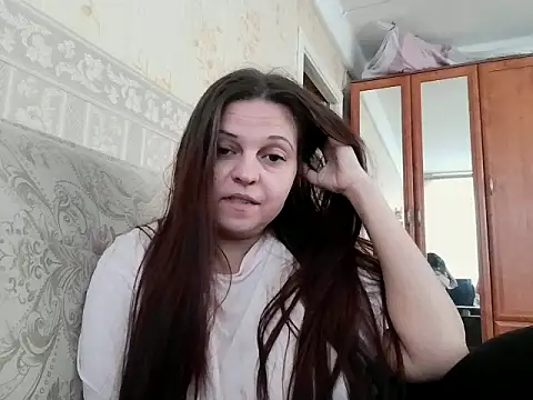 Snapshot of CatMelissa chatting on February 18, 10:33 am CatMelissa online show from February 18, 10:33 am