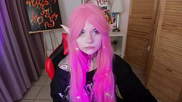 Snapshot of mekurisu chatting on November 6, 1:17 am mekurisu online show from November 6, 1:17 am