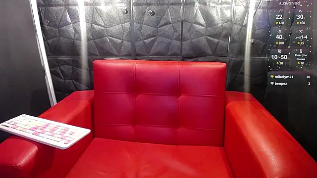 banyolet stg online show from December 9, 5:08 pm