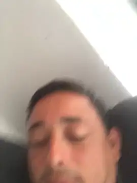 isacalejandroo online show from January 2, 4:02 pm