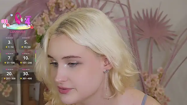 tiffannyjons online show from October 26, 6:03 pm