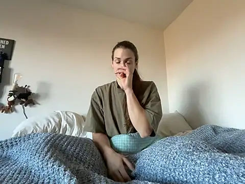 MissSwitch online show from December 31, 2:03 pm