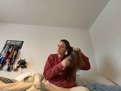 MissSwitch online show from January 2, 1:30 pm