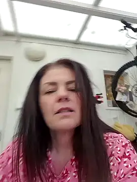 420Curvybabe online show from December 21, 2:58 pm