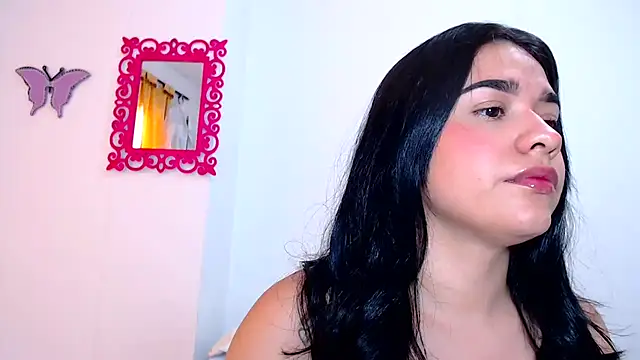 Snapshot of SaraBlosson chatting on March 17, 4:54 pm SaraBlosson online show from March 17, 4:54 pm