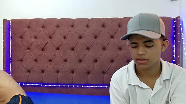 boys yourparty online show from February 18, 1:22 pm