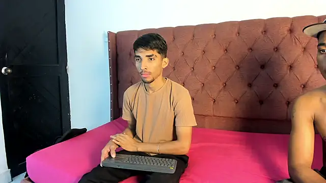 boys yourparty online show from September 18, 1:13 pm