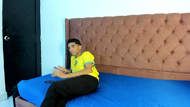 boys yourparty online show from September 30, 1:05 pm