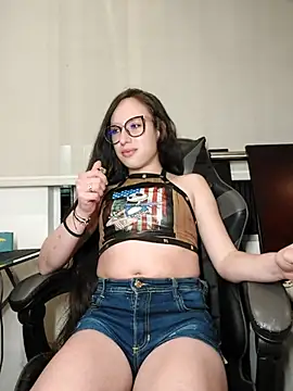 Snapshot of milena_23x chatting on March 23, 3:10 am milena 23x online show from March 23, 3:10 am