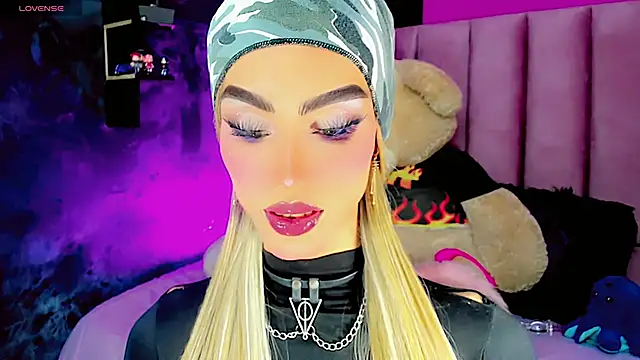 dollswit01 online show from February 28, 4:43 am