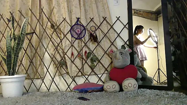  ella b online show from March 20, 3:13 am