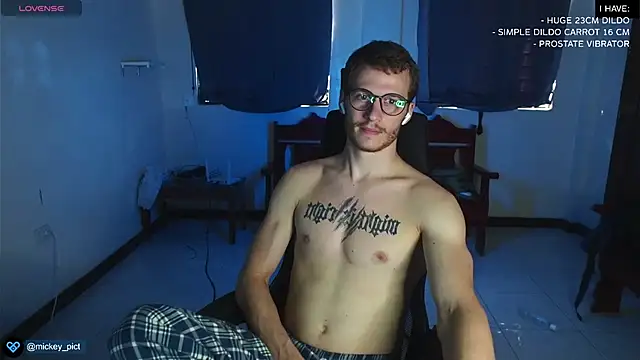 mickeypict online show from December 26, 6:30 am