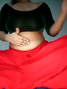 Snapshot of Sannyleon67 chatting on February 5, 4:48 am Sannyleon67 online show from February 5, 4:48 am