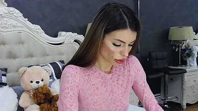 LaraDivine online show from April 17, 6:38 am