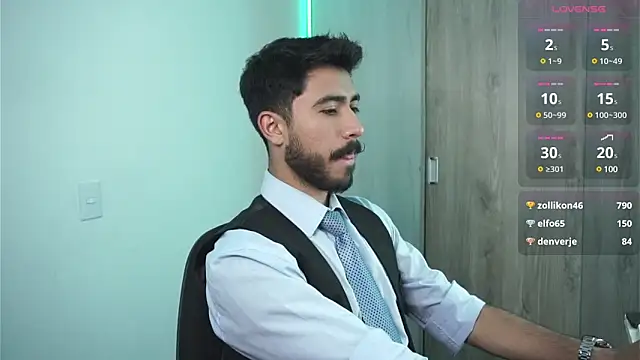 dam0n fr0st online show from December 17, 10:22 pm