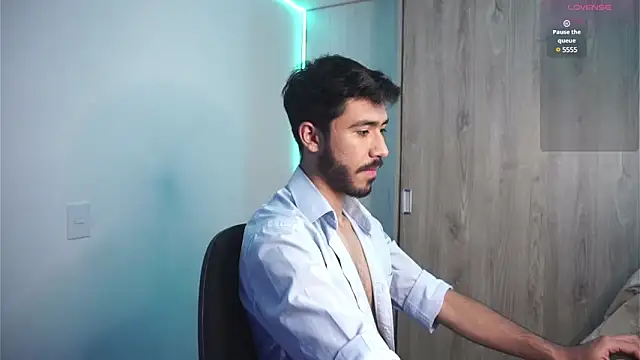 dam0n fr0st online show from January 7, 6:14 pm