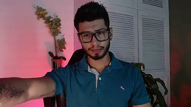 Snapshot of Colby_brown03 chatting on September 19, 7:03 pm Colby brown03 online show from September 19, 7:03 pm