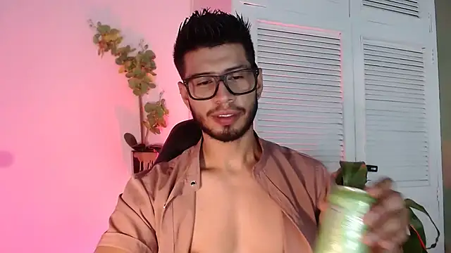 Snapshot of Colby_brown03 chatting on September 20, 7:15 pm Colby brown03 online show from September 20, 7:15 pm