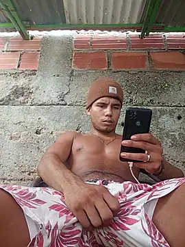 Snapshot of alex_candela chatting on November 13, 4:39 pm alex candela online show from November 13, 4:39 pm