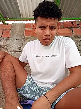 Snapshot of alex_candela chatting on December 4, 1:42 pm alex candela online show from December 4, 1:42 pm