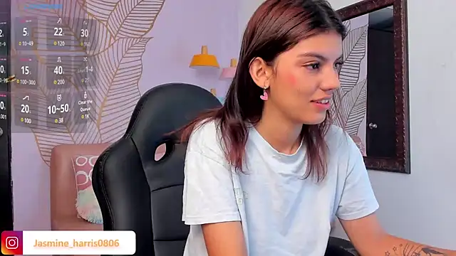 Snapshot of JasmineHarris chatting on December 26, 12:05 pm JasmineHarris online show from December 26, 12:05 pm