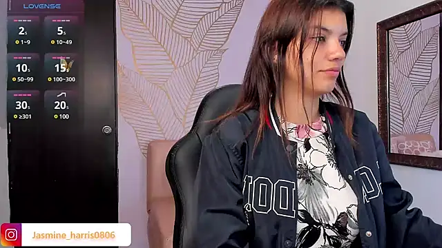 Snapshot of JasmineHarris chatting on February 11, 12:27 pm JasmineHarris online show from February 11, 12:27 pm