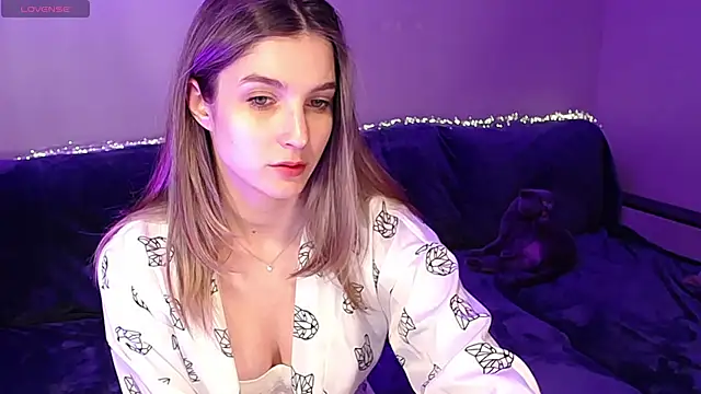 Snapshot of Abigail_Wills chatting on April 8, 5:24 pm Abigail Wills online show from April 8, 5:24 pm