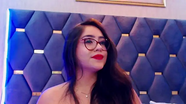 DevonPiers online show from December 3, 6:17 pm