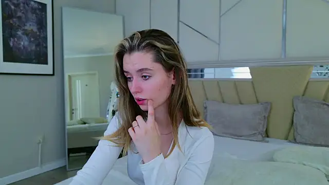 Snapshot of MarybethSnow chatting on December 29, 11:08 pm MarybethSnow online show from December 29, 11:08 pm