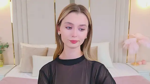 Snapshot of MarybethSnow chatting on September 18, 5:15 pm MarybethSnow online show from September 18, 5:15 pm