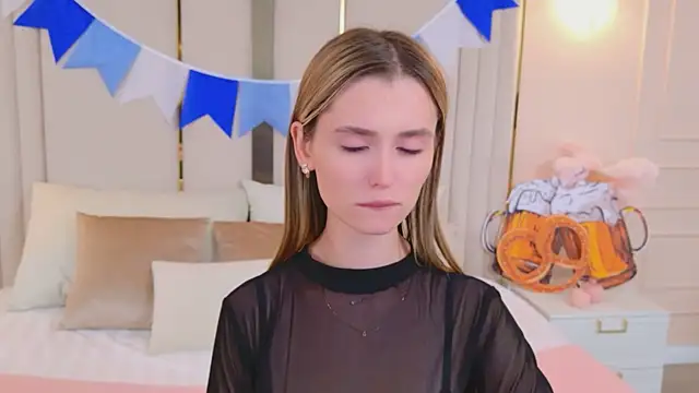 Snapshot of MarybethSnow chatting on September 26, 5:06 pm MarybethSnow online show from September 26, 5:06 pm